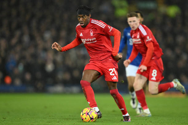 些脚踏实地 些脚踏实地